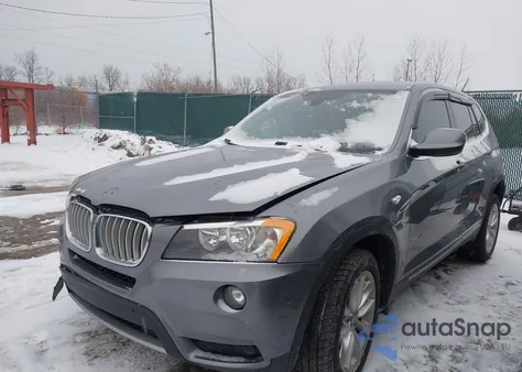 2014 BMW X3 xDrive28I z USA, uszkodzony, nr VIN 5UXWX9C59E0D37356